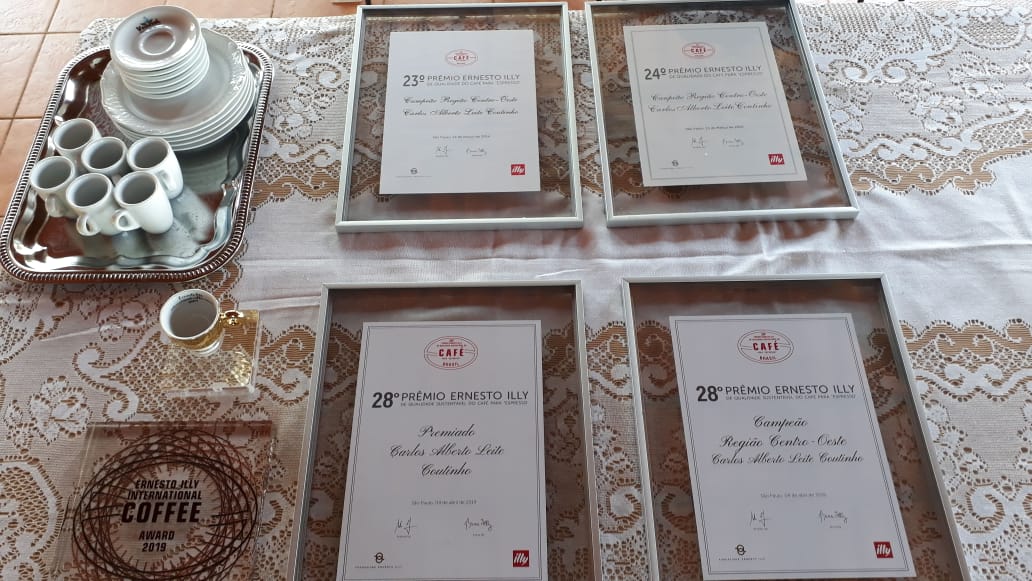Certificados e prêmios Café Minelis